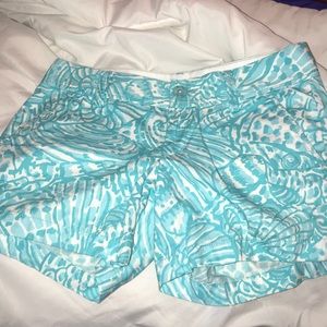 Women’s Lilly Pulitzer shorts!